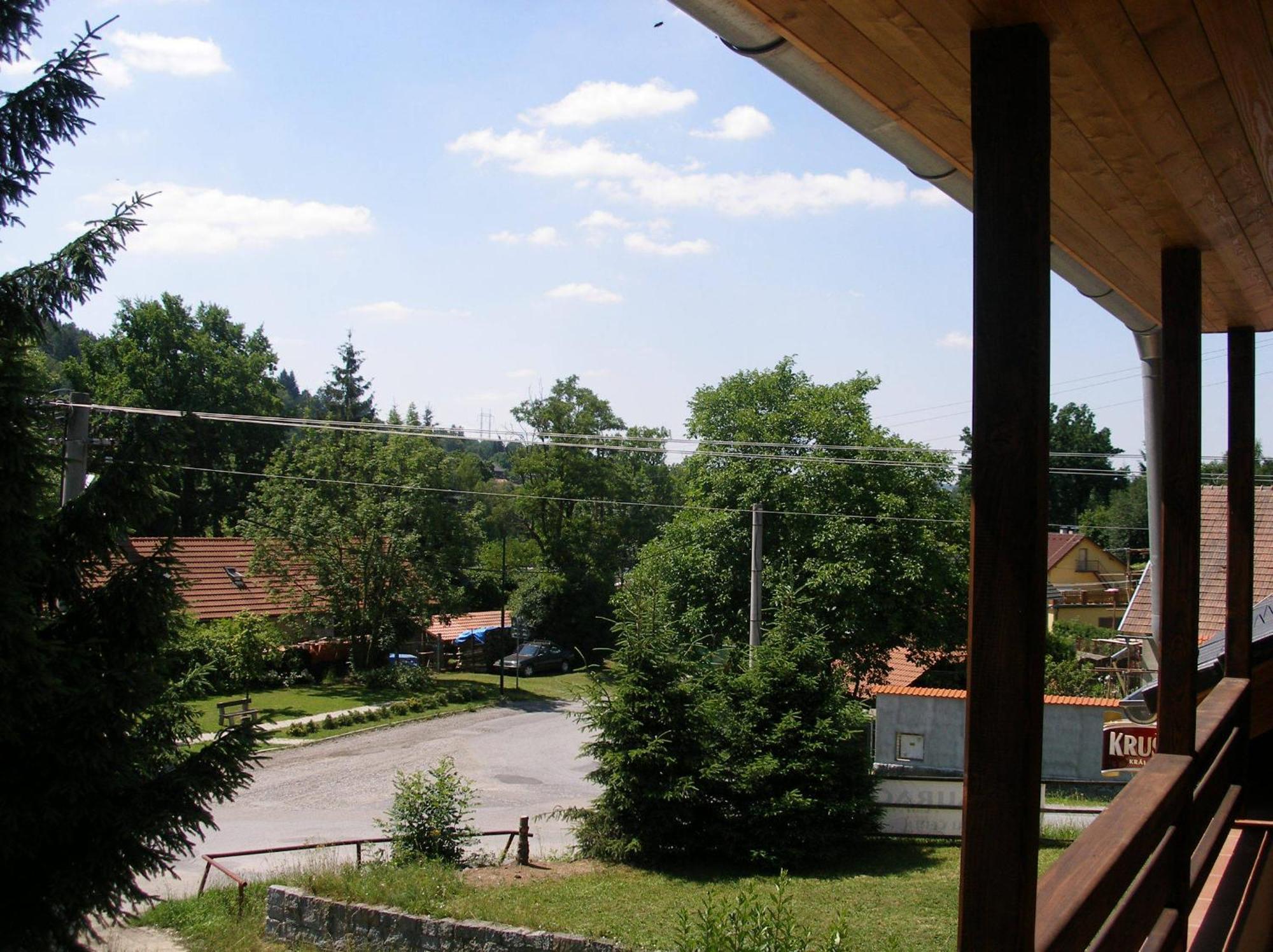 U Certa Hotell Čerčany Exteriör bild